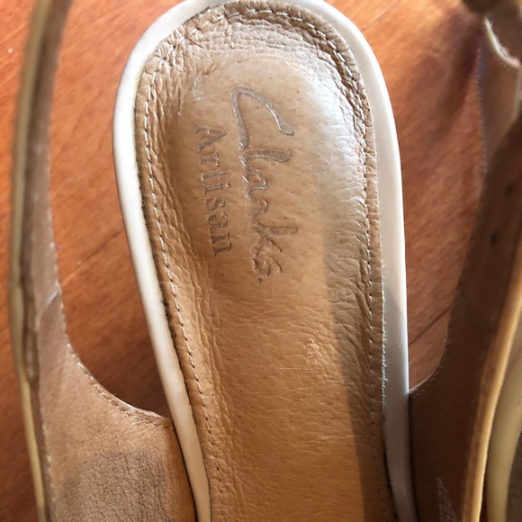 Clarks Sling Back Shoes - Picture 3 of 7